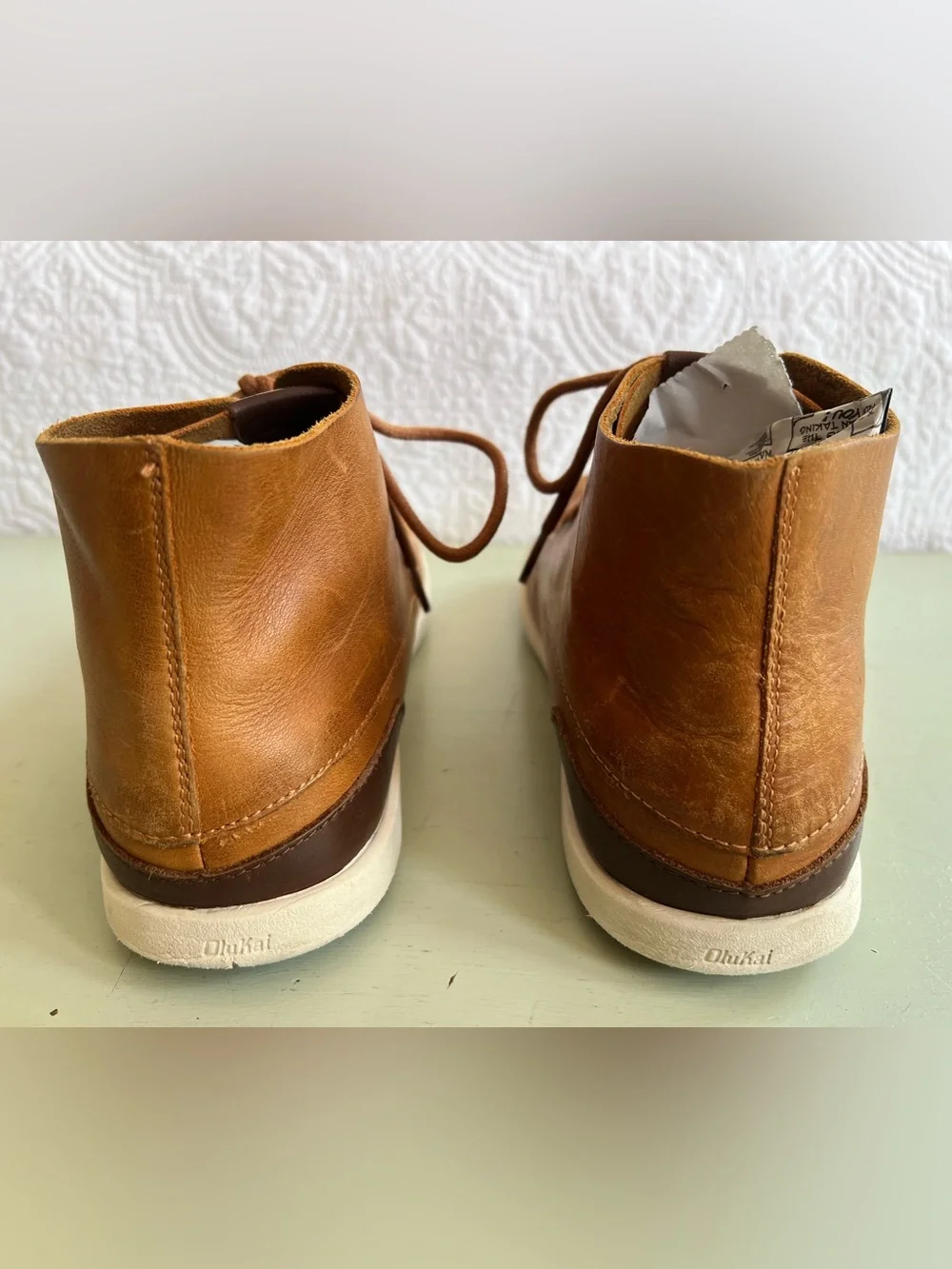 OluKai Nalukai Brown Leather Chukka Boot in Fox/Bone 10.5 VGUC